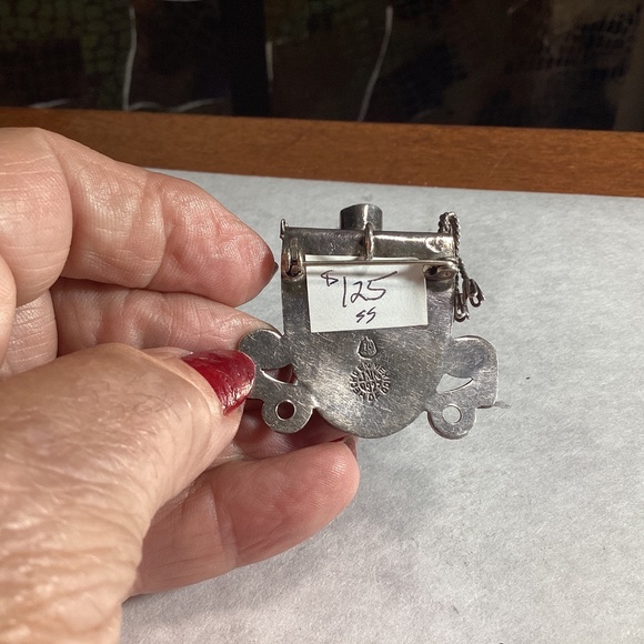 ETHNIC FACE BROOCH. STERLING. AMAZING ITEM MUST SEE 💜💛💚🩷💙🩵❤️🖤 - Picture 5 of 8